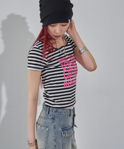 WHO'S WHO gallery（フーズフーギャラリー）の「リングドットヘンリーネックメッセージ TEE（Tシャツ/カットソー・レディース・チャコールグレー/オフホワイト/ピンク/イエロー/ミント・FREE）」の8枚目の写真