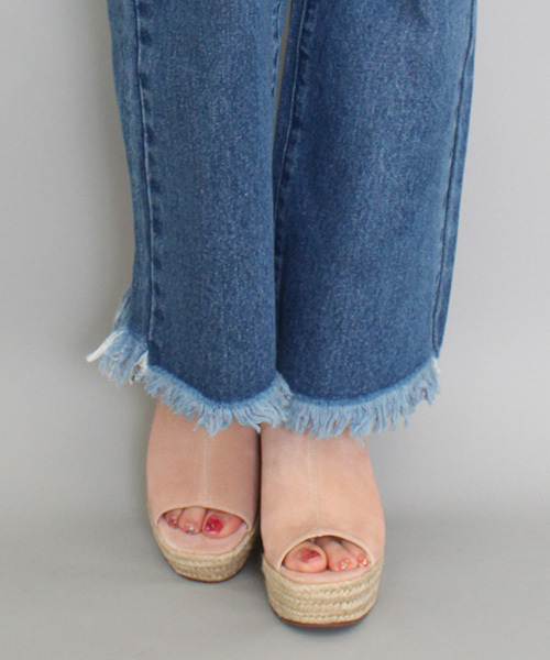 Stephanie(ステファニエ)の「【Stephanie】ウエッジソールサンダル(サンダル・レディース・レオパード/ピンク/ブラック・37/38/36)」の1枚目の写真