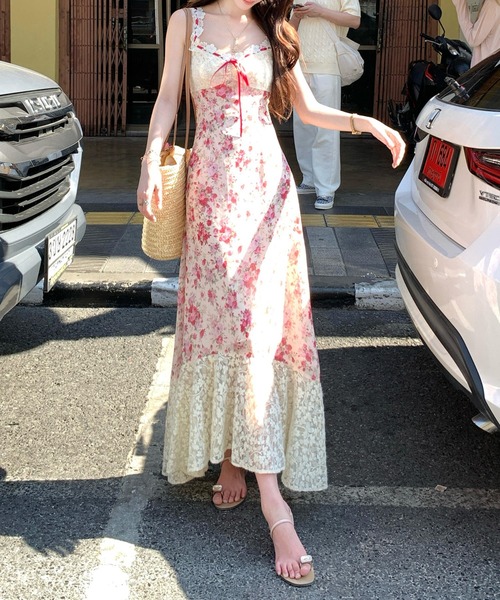 LUCPY(ラクピー)の「フラワープリントレースマーメイドキャミワンピース(ワンピース・レディース・ピンク・X-LARGE/LARGE/MEDIUM/SMALL)」の3枚目の写真