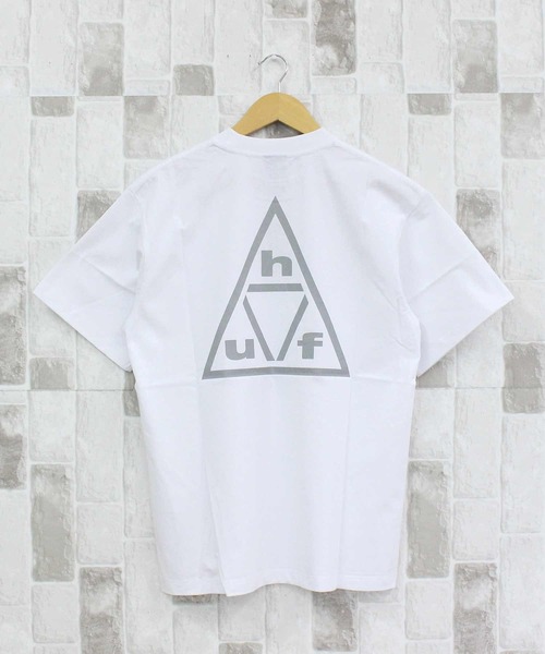 HUF(ハフ)の「トリプルトライアングル 半袖Tシャツ TRIPLE TRIANGLE SS TEE(Tシャツ/カットソー・メンズ・ホワイト×グレー/ブラック×ホワイト・M/L/XL)」の1枚目の写真