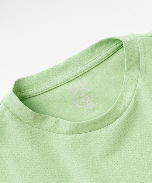 VOLCOM(ボルコム)の「VOLCOM メンズ SPIRITUAL STONE SS RASH TEE サーフTシャツ 【2026年夏モデル】(Tシャツ/カットソー・メンズ・ホワイト/ブラック/ライトグリーン・SMALL/MEDIUM/LARGE/X-LARGE/XX-LARGE)」の11枚目の写真