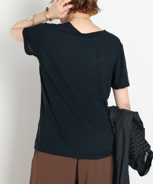 AP STUDIO(エーピーストゥディオ)の「コットンリネンVネックTシャツ(Tシャツ/カットソー・レディース・ブラック/ホワイト/ブラウン/ストーン・FREE)」の17枚目の写真
