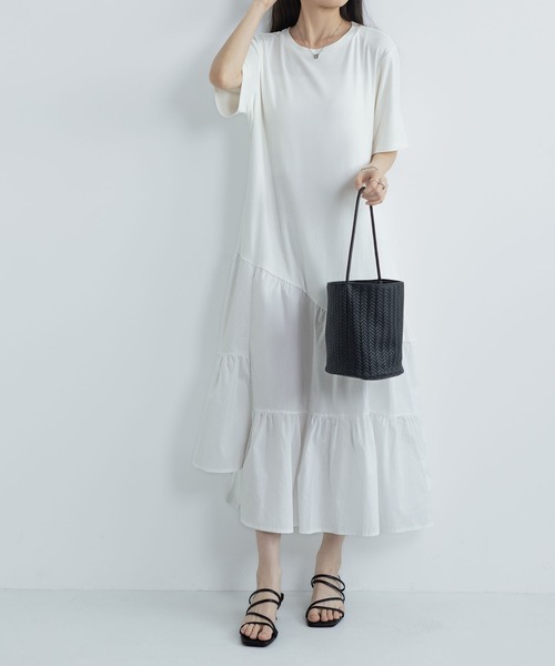 MAISON DE THERESE(メゾン ド テレーズ)の「夏 クルーネック ニット半袖 切り替え アシンメトリー ワンピース(ワンピース・レディース・White/Black・FREE)」の5枚目の写真