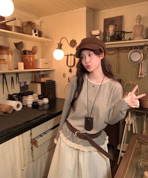 AsheKsha(アシクシャ)の「森系の優しい風のレース付きストライプゆったり長袖トップス(Tシャツ/カットソー・レディース・ベージュ・M)」の9枚目の写真