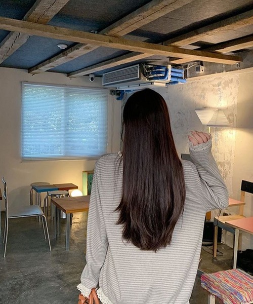 AsheKsha(アシクシャ)の「森系の優しい風のレース付きストライプゆったり長袖トップス(Tシャツ/カットソー・レディース・ベージュ・M)」の20枚目の写真