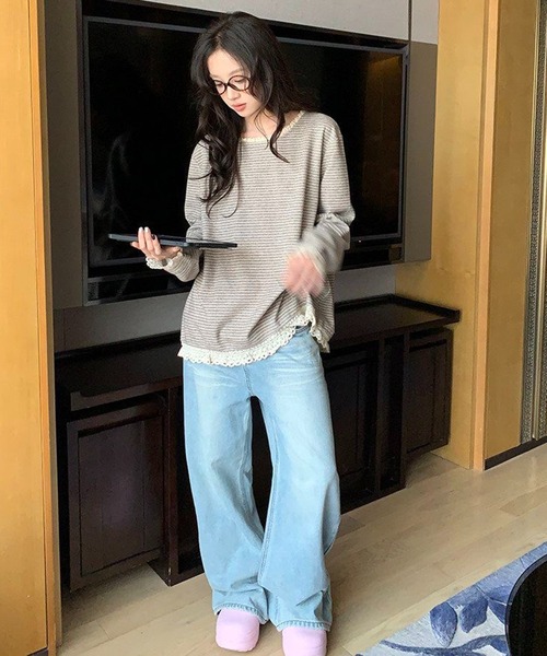 AsheKsha(アシクシャ)の「森系の優しい風のレース付きストライプゆったり長袖トップス(Tシャツ/カットソー・レディース・ベージュ・M)」の3枚目の写真