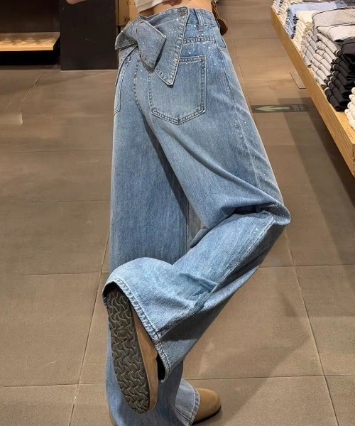Achic(アシック)の「【SNSで話題!】バックリボンビジューデニムパンツ(デニムパンツ・レディース・ブルー・S/M/L)」の9枚目の写真