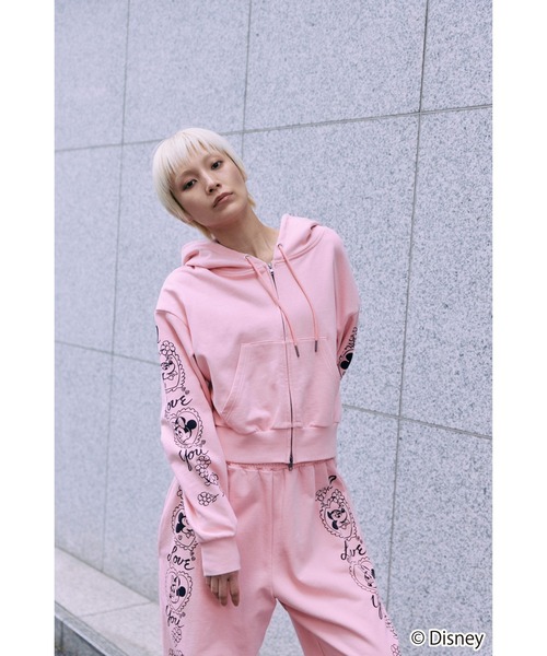 WCJ(ダブルシージェイ)の「Disney / SWEAT ZIP HOODIE(パーカー・レディース・レッド/ピンク・FREE)」の3枚目の写真