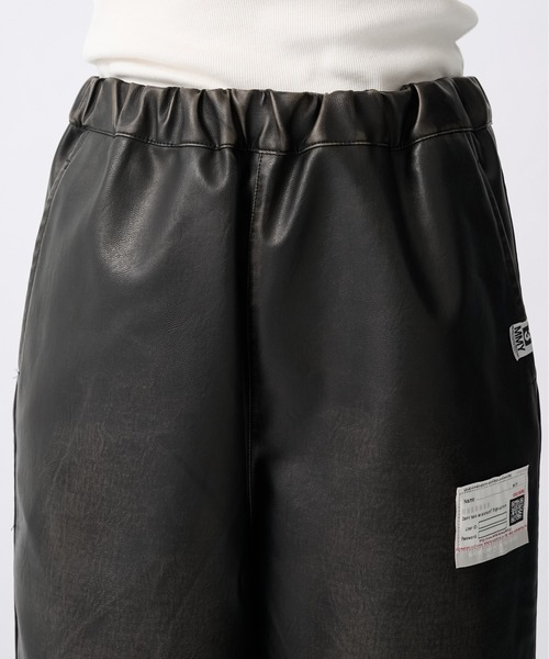 MIHARAYASUHIRO（ミハラヤスヒロ）の「【MIHARAYASUHIRO/ミハラヤスヒロ】VEGAN LEATHER TROUSERS/ヴィーガンレザートラウザーズ（その他パンツ・レディース・ブラック・36/38）」の8枚目の写真