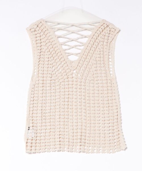 GORGE(ゴージ)の「《かぎ針編み・レースアップ》タンクトップ/ナチュラル×フェミカジュ/春夏/全3色(タンクトップ・レディース・ベージュ/オフホワイト/ブラック・F)」の6枚目の写真