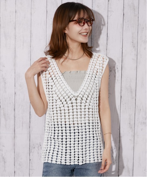 GORGE(ゴージ)の「《かぎ針編み・レースアップ》タンクトップ/ナチュラル×フェミカジュ/春夏/全3色(タンクトップ・レディース・ベージュ/オフホワイト/ブラック・F)」の1枚目の写真