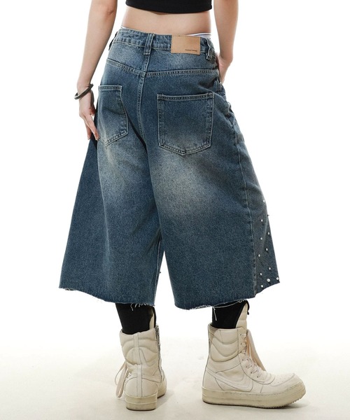 mushwear(マッシュウェア)の「パールスタッズワイドデニムハーフパンツ(デニムパンツ・メンズ・ブルー・X-LARGE/XX-LARGE/SMALL/MEDIUM/LARGE)」の4枚目の写真