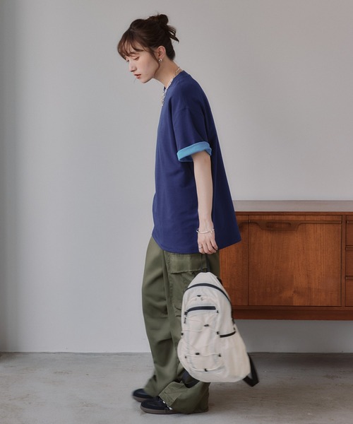 210nouve(トゥージュヌーブ)の「バイカラー ロールアップ Tシャツ(Tシャツ/カットソー・レディース・グレー/ベージュ/ネイビー・FREE)」の7枚目の写真