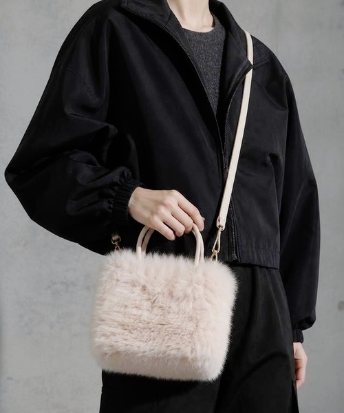 Burner(バーナー)の「【FEMLY DAILY(フェミリーデイリー)】ハンドバッグ fem-bag-8-30【RBTS】(ハンドバッグ・レディース・ベージュ/ブラック/ベージュ系その他・FREE)」の2枚目の写真