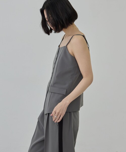 GALLEST(ギャレスト)の「Comfy Set Up|キャミジレ【セットアップ対応/通勤/カセット服】(ベスト・レディース・ブラック/ベージュ/ダークグレー・36/38/40)」の10枚目の写真