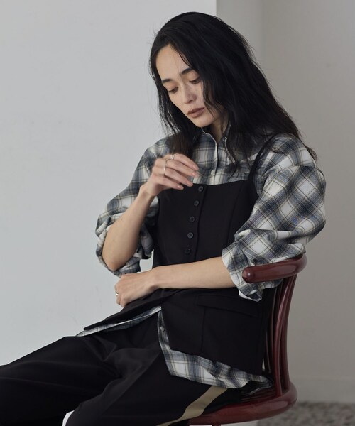 GALLEST(ギャレスト)の「Comfy Set Up|キャミジレ【セットアップ対応/通勤/カセット服】(ベスト・レディース・ブラック/ベージュ/ダークグレー・36/38/40)」の22枚目の写真