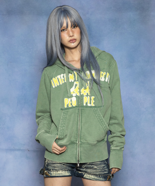 GLACK(グラック)の「GHD055 インターネットピープルズ OLD SCHOOL T.VINTAGE CO. スリムフィットジップアップパーカー (GREEN)(パーカー・レディース・その他・MEDIUM/LARGE)」の4枚目の写真