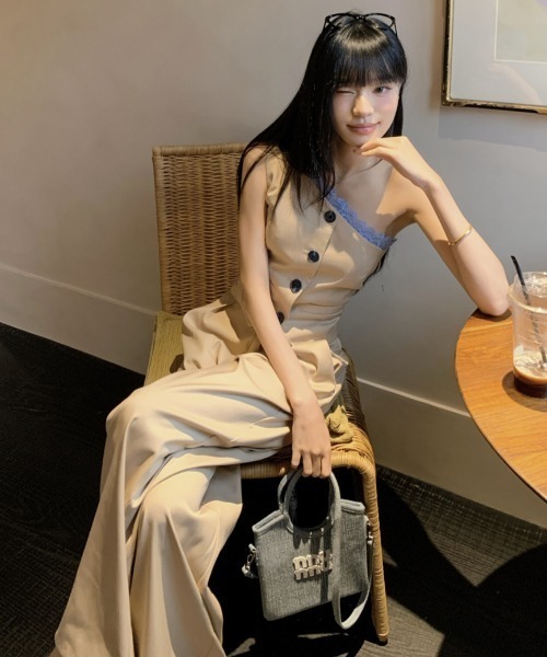 FAVORITO(ファヴォリート)の「オフショルダートップスパンツセットアップ(セットアップ・レディース・モカ・F)」の8枚目の写真