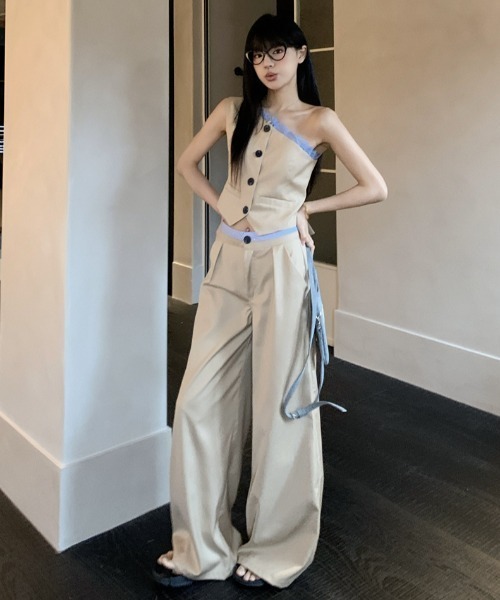 FAVORITO(ファヴォリート)の「オフショルダートップスパンツセットアップ(セットアップ・レディース・モカ・F)」の18枚目の写真