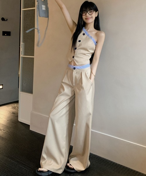 FAVORITO(ファヴォリート)の「オフショルダートップスパンツセットアップ(セットアップ・レディース・モカ・F)」の20枚目の写真