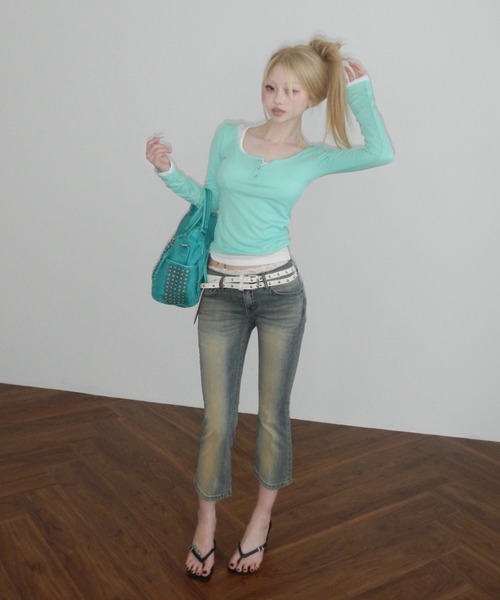 THEAIRTOWN（ジエアタウン）の「56 vintage capri denim pt（デニムパンツ・レディース・ブルー・MEDIUM/SMALL）」の7枚目の写真
