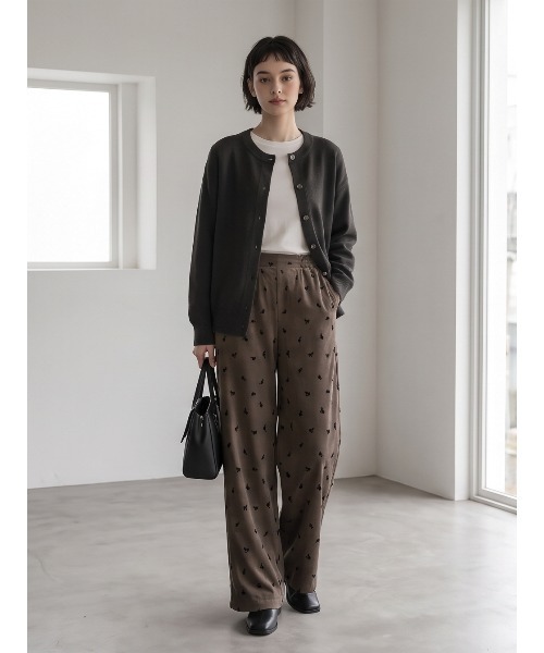 Sew loop(ソーループ)の「フロッキープリントワイドパンツ(スラックス・レディース・カーキオリーブ・L/M)」の4枚目の写真