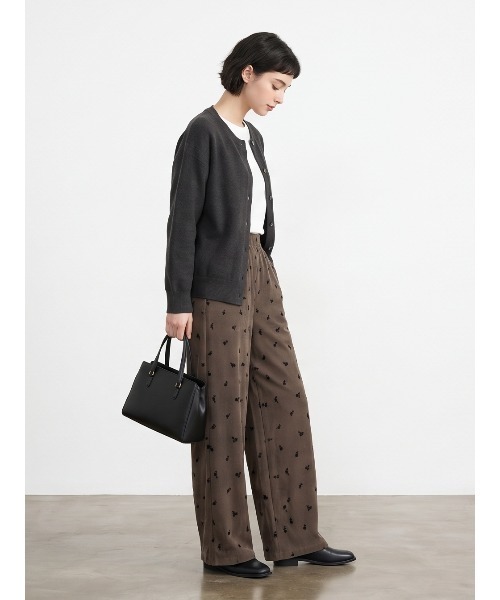 Sew loop(ソーループ)の「フロッキープリントワイドパンツ(スラックス・レディース・カーキオリーブ・L/M)」の6枚目の写真