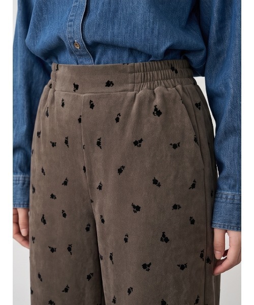 Sew loop(ソーループ)の「フロッキープリントワイドパンツ(スラックス・レディース・カーキオリーブ・L/M)」の10枚目の写真