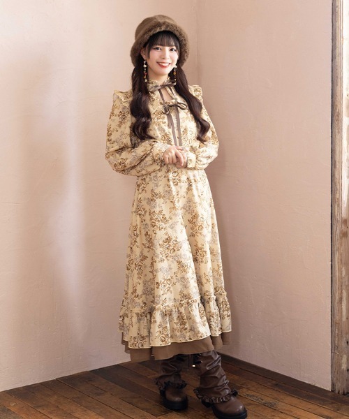 axes femme POETIQUE(アクシーズファムポエティック)の「アンブルローズ柄OP(ワンピース・レディース・ブルー/イエロー・MEDIUM)」の1枚目の写真