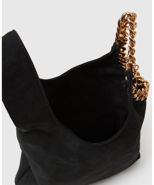 STELLA McCARTNEY(ステラマッカートニー)の「Falabella Wristlet Bag / ファラベラ リスト バッグ(ハンドバッグ・レディース・ブラック・ONE SIZE)」の6枚目の写真