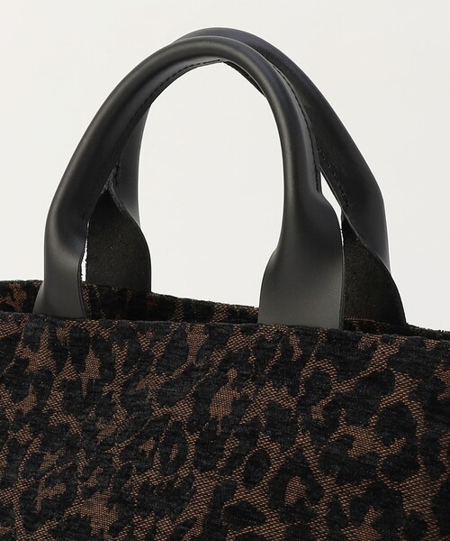 MICO COULIER(ミコクリエ)の「LEOPARD TOTE WITH POUCH(トートバッグ・レディース・ブラウン系その他・FREE)」の5枚目の写真