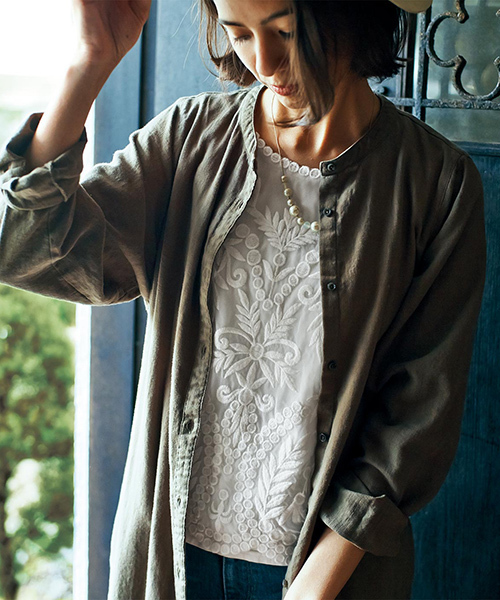 and myera（アンド マイラ）の「ａｎｄ　ｍｙｅｒａ　チュールレースタンクトップ（タンクトップ・レディース・ホワイト・SMALL/MEDIUM/LARGE/X-LARGE）」の2枚目の写真