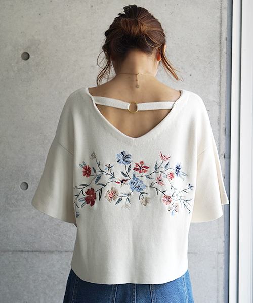 laboratory work（ラボラトリーワーク）の「刺繍袖フレアプルオーバー（Tシャツ/カットソー・レディース・オフホワイト/杢グレー/ブラック・MEDIUM）」の8枚目の写真