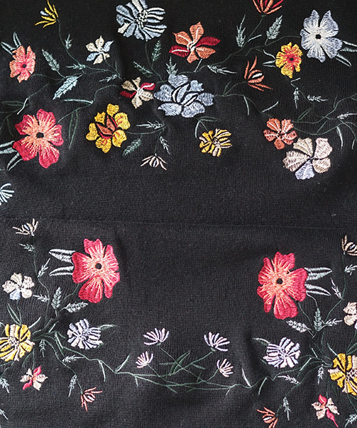 laboratory work（ラボラトリーワーク）の「刺繍袖フレアプルオーバー（Tシャツ/カットソー・レディース・オフホワイト/杢グレー/ブラック・MEDIUM）」の5枚目の写真