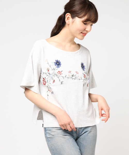 laboratory work（ラボラトリーワーク）の「刺繍袖フレアプルオーバー（Tシャツ/カットソー・レディース・オフホワイト/杢グレー/ブラック・MEDIUM）」の13枚目の写真