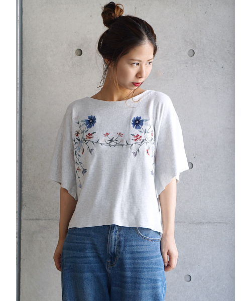 laboratory work（ラボラトリーワーク）の「刺繍袖フレアプルオーバー（Tシャツ/カットソー・レディース・オフホワイト/杢グレー/ブラック・MEDIUM）」の17枚目の写真