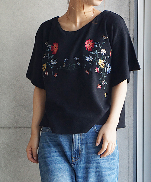 laboratory work（ラボラトリーワーク）の「刺繍袖フレアプルオーバー（Tシャツ/カットソー・レディース・オフホワイト/杢グレー/ブラック・MEDIUM）」の14枚目の写真