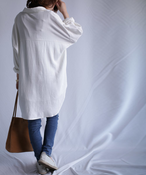 antiqua（アンティカ）の「前後差デザインシャツ（シャツ/ブラウス・レディース・ベージュ/オフホワイト/ピンク・FREE）」の21枚目の写真