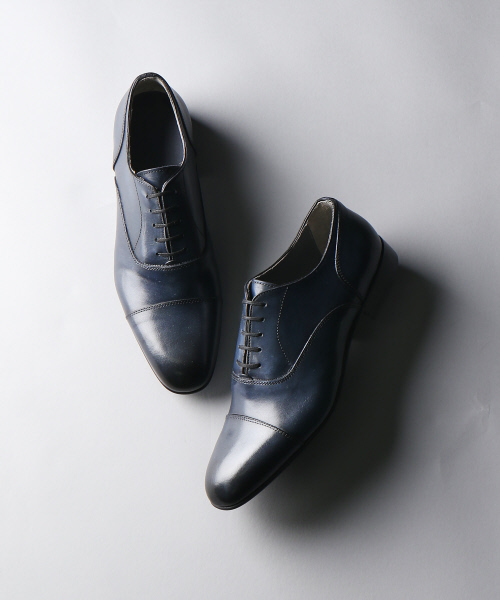 alfredoBANNISTER(アルフレッドバニスター)の「手染めストレートチップ(ドレスシューズ・メンズ・キャメル/ネイビー/ブラック・41/40/43/42/39/44)」の3枚目の写真