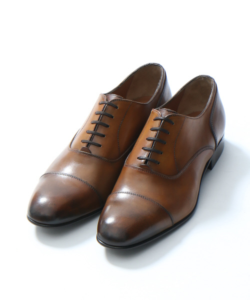 alfredoBANNISTER(アルフレッドバニスター)の「手染めストレートチップ(ドレスシューズ・メンズ・キャメル/ネイビー/ブラック・41/40/43/42/39/44)」の5枚目の写真