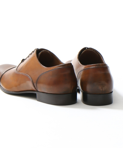 alfredoBANNISTER(アルフレッドバニスター)の「手染めストレートチップ(ドレスシューズ・メンズ・キャメル/ネイビー/ブラック・41/40/43/42/39/44)」の9枚目の写真