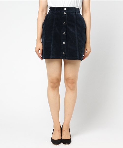 PUNYUS（プニュズ）の「コーデュロイ前ボタンスカート（スカート・レディース・ダークグリーン/ネイビー/ワイン/マスタード・2/4/1/3）」の5枚目の写真