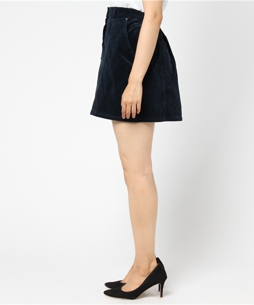 PUNYUS（プニュズ）の「コーデュロイ前ボタンスカート（スカート・レディース・ダークグリーン/ネイビー/ワイン/マスタード・2/4/1/3）」の6枚目の写真