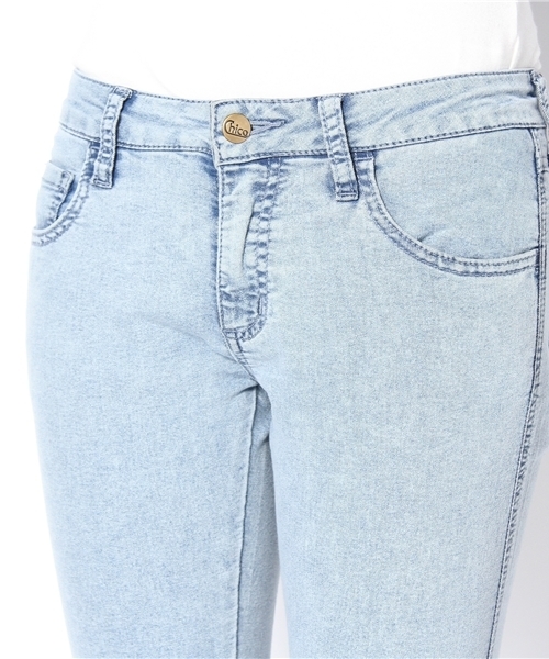 Chico（チコ）の「ケミカルスキニーデニム（その他パンツ・レディース・ケミカルウォッシュ/ブラック系その他/ホワイト/ミント/ピンク/ブルー・X-SMALL/SMALL/MEDIUM）」の13枚目の写真