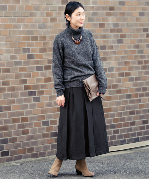 かぐれ（カグレ）の「リネンワッシャータックスカート（スカート・レディース・ベージュ/ブルー/ネイビー・FREE）」の3枚目の写真