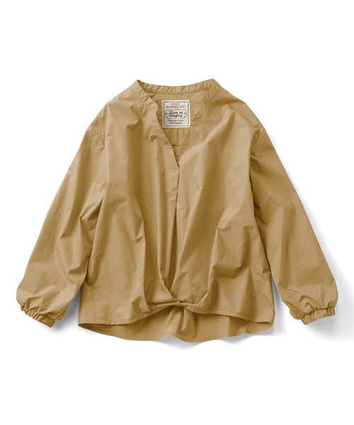 Live in comfort（リブインコンフォート）の「リブ　イン　コンフォート　ふわんとシルエットの華奢見せコットンプルオーバー（シャツ/ブラウス・レディース・ホワイト×ネイビー/オフホワイト/ピンク/ライトカーキ/ネイビー/ベージュ/ミント/ベージュ系その他・SMALL/LARGE/X-LARGE/XX-LARGE/MEDIUM/XXX-LARGE）」の11枚目の写真