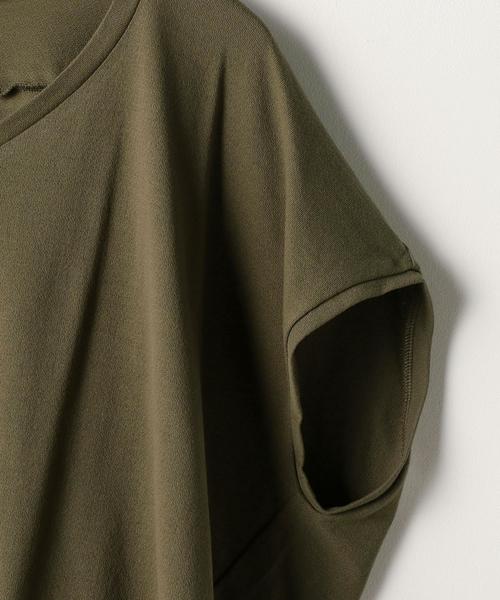 coen(コーエン)の「【新色追加・接触冷感】梨地変形Vネックカットソー(Tシャツ/カットソー・レディース・オリーブ/ホワイト/ブラック/マスタード/ライトピンク/ダークグリーン・FREE)」の10枚目の写真