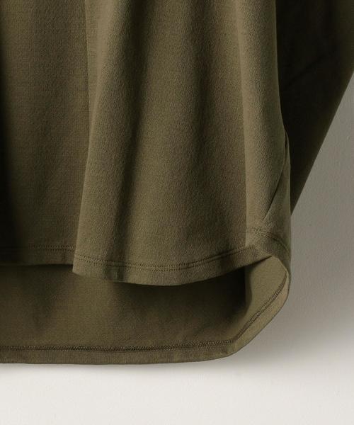 coen(コーエン)の「【新色追加・接触冷感】梨地変形Vネックカットソー(Tシャツ/カットソー・レディース・オリーブ/ホワイト/ブラック/マスタード/ライトピンク/ダークグリーン・FREE)」の11枚目の写真