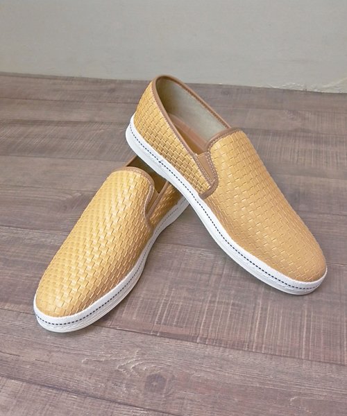 Dedes（デデス）の「Dedes / レザー編み込み風型押しスリッポン(5241)（スリッポン・メンズ・ホワイト/ブラック/ワイン/キャメル/ブラウン/ダークブラウン・44/40/41/42/43）」の5枚目の写真
