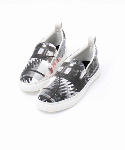 buddy（バディ）の「【5351×buddy別注】グラフィックキャンバススリッポン（スニーカー・メンズ・ブラック・40/42/44/46）」の4枚目の写真